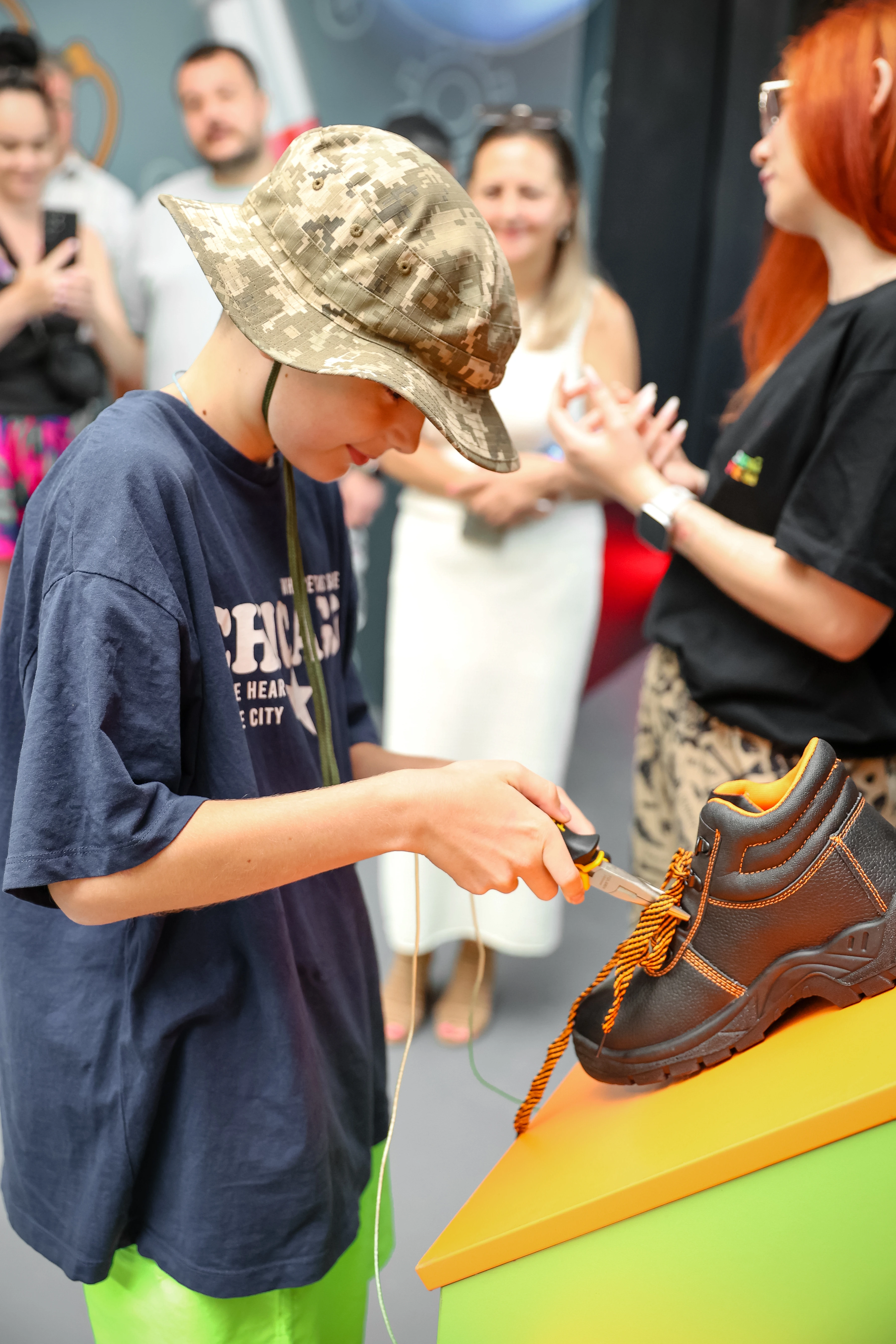 Experiment cu pantof de protecție.