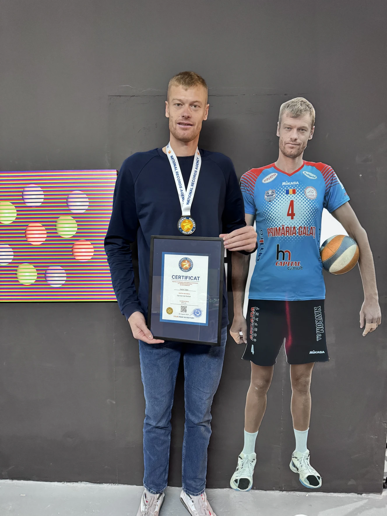 Instalație educațională despre percepție.